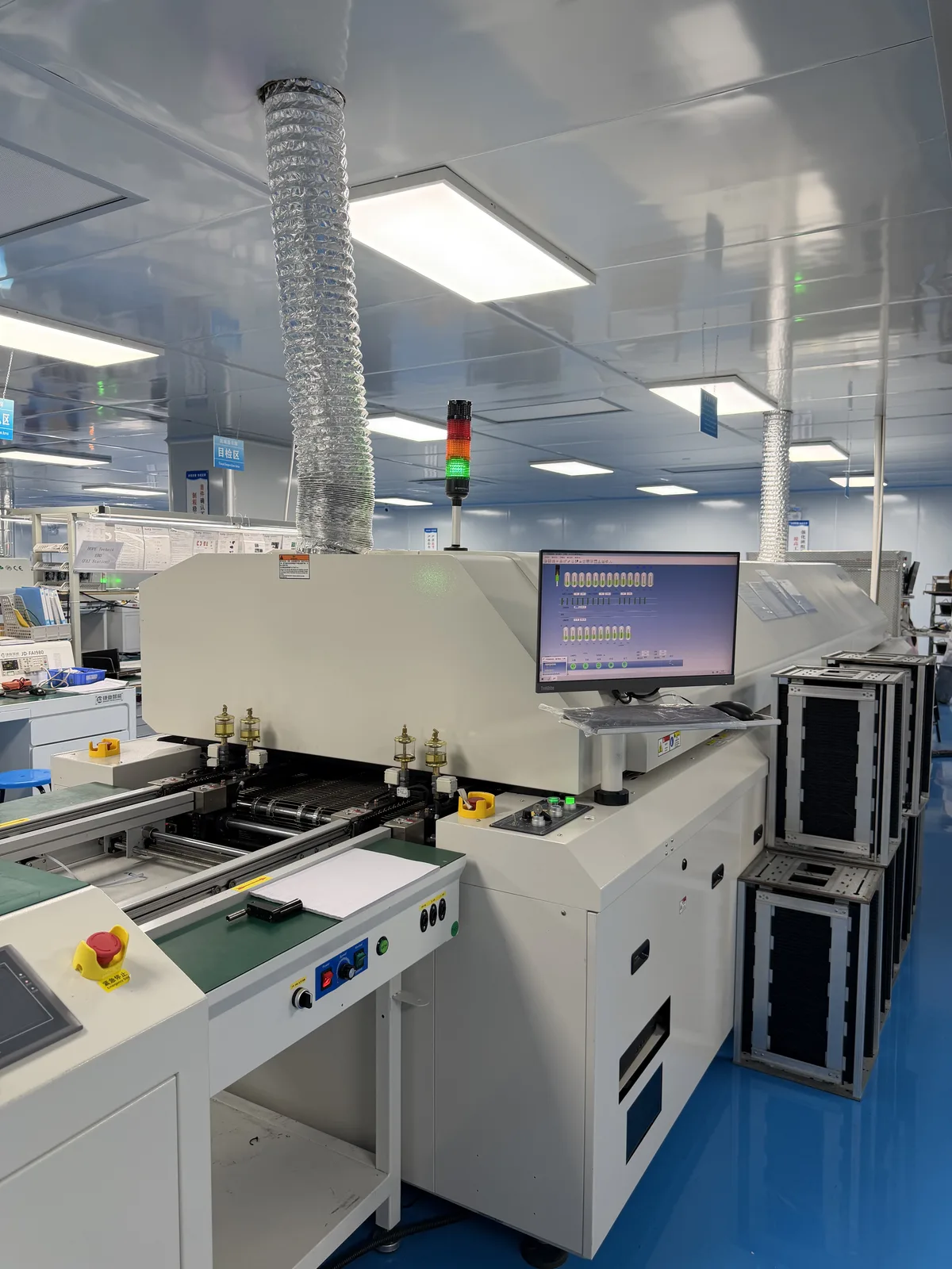 Nitrogen reflow oven on the Shenzhen SMT line